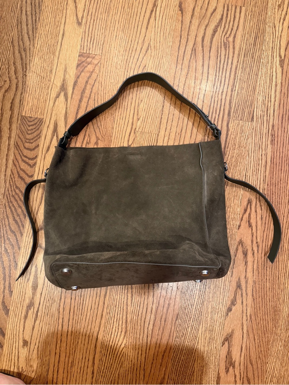 AllSaints Paradise North South Gamuza Oliva Olive suede